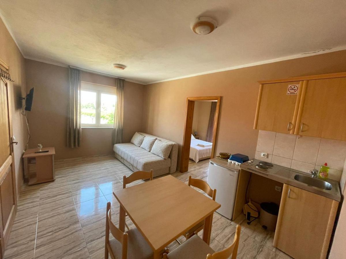 Mali Medved Ulcinj Apartment ภายนอก รูปภาพ